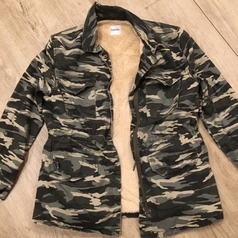 Kensie Camouflage Faux Fur Lined Jacket Size Small